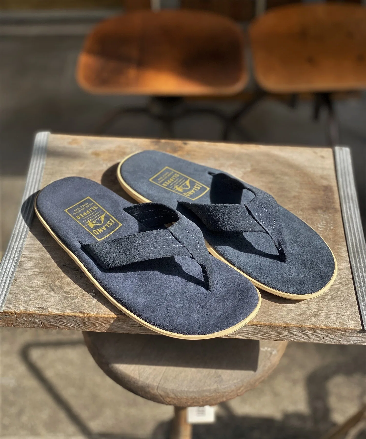 Мужские и женские сандалии ISLAND SLIPPER PT203 из замши