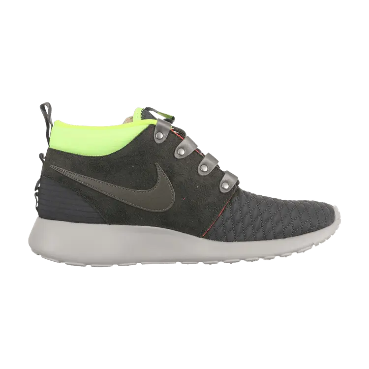 

Кроссовки Nike Roshe Run Sneakerboot