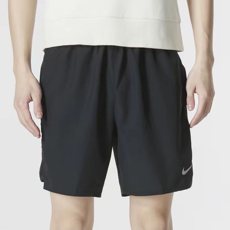 

Повседневная спортивная одежда для мужчин Nike