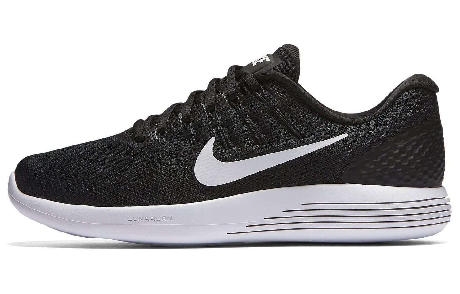 

Nike Кроссовки для женщин