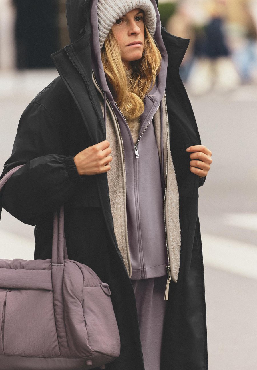 

Спортивная сумка OYSHO Sports bag, Mauve