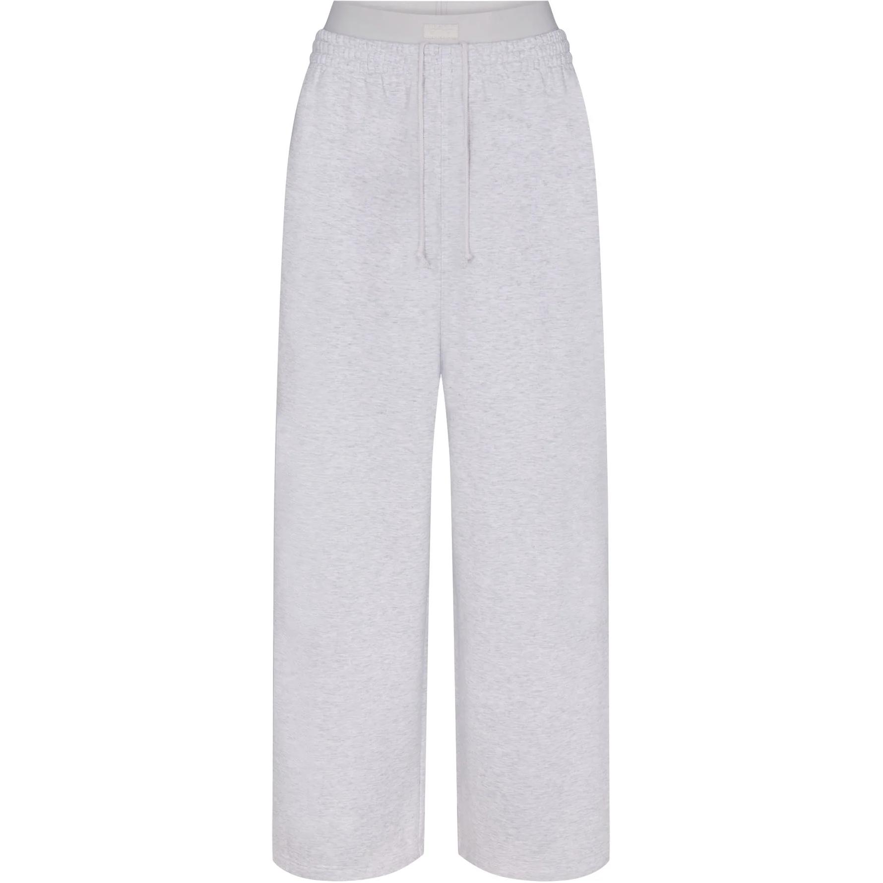 

Хлопковые флисовые брюки оверсайз с двойной резинкой SKIMS Casual Pants Женские Светлый вересковый серый/Светло-серый