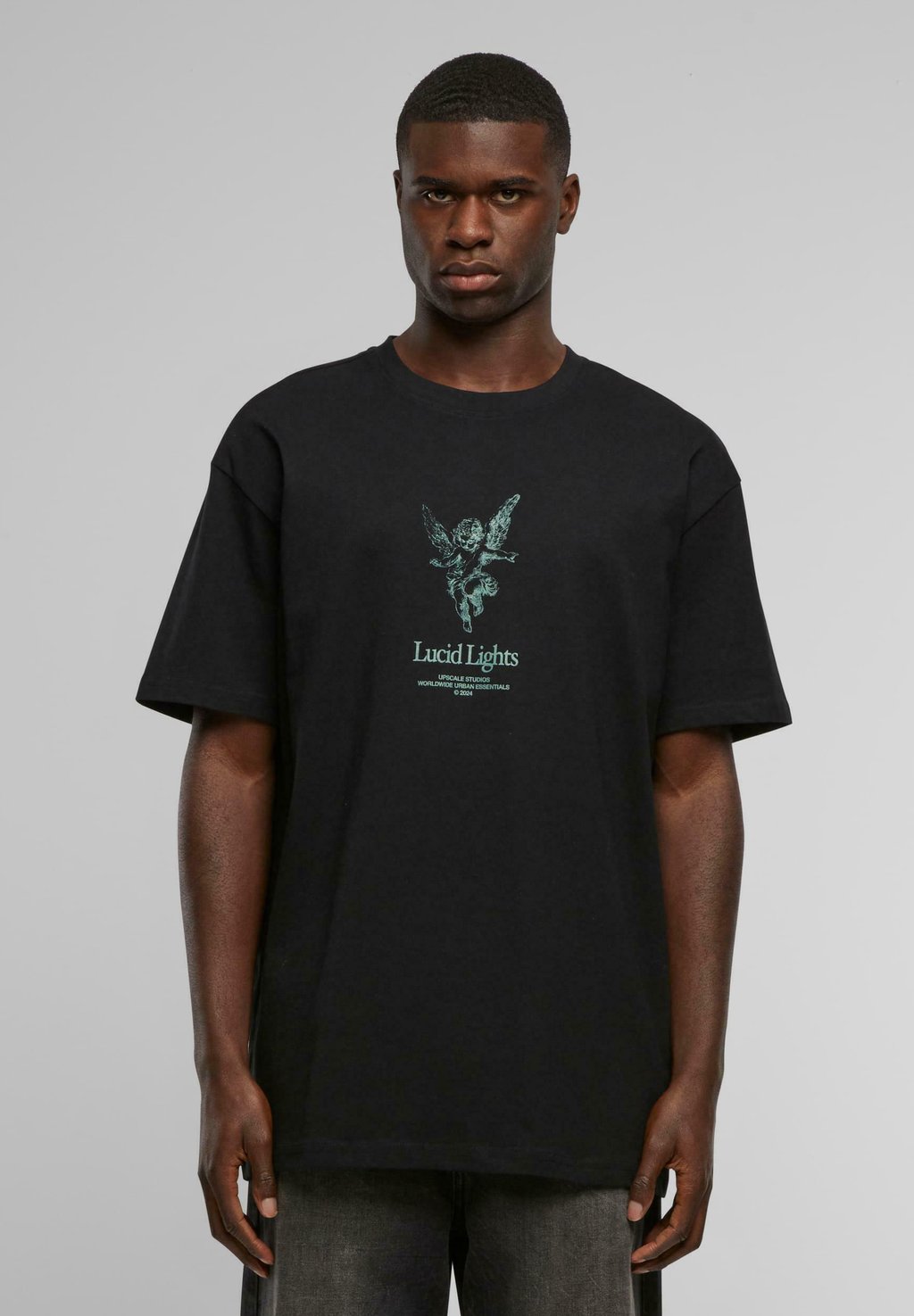 

Футболка с принтом LUCID LIGHTS HEAVY Upscale by Mister Tee, черный