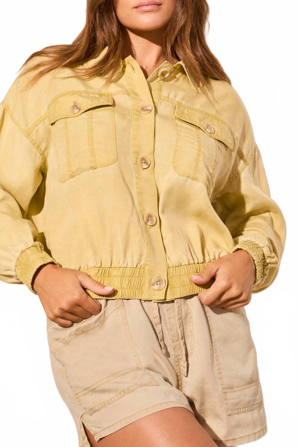 

Куртка на пуговицах с эластичным поясом в цвете карамболы TRIBAL, Starfruit