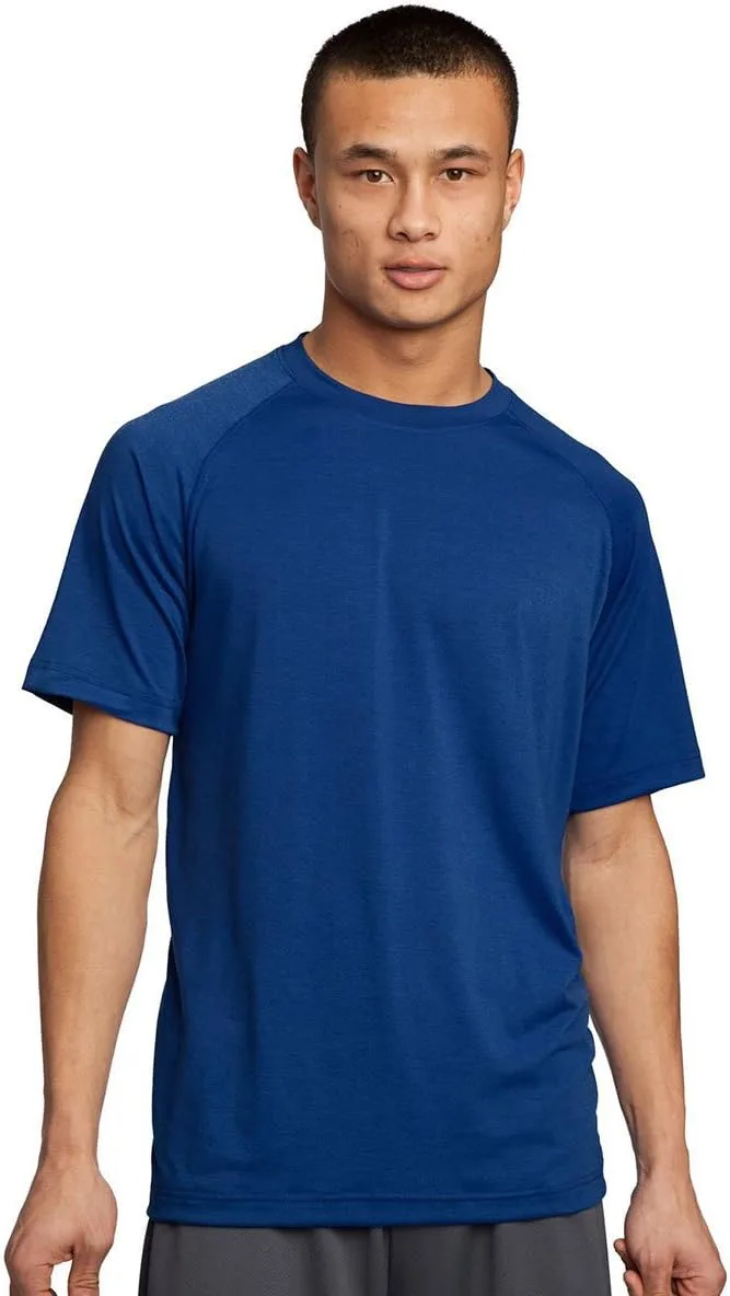 

SPORT-TEK Unisex Ultimate Performance Crew — легкая футболка для тренировок