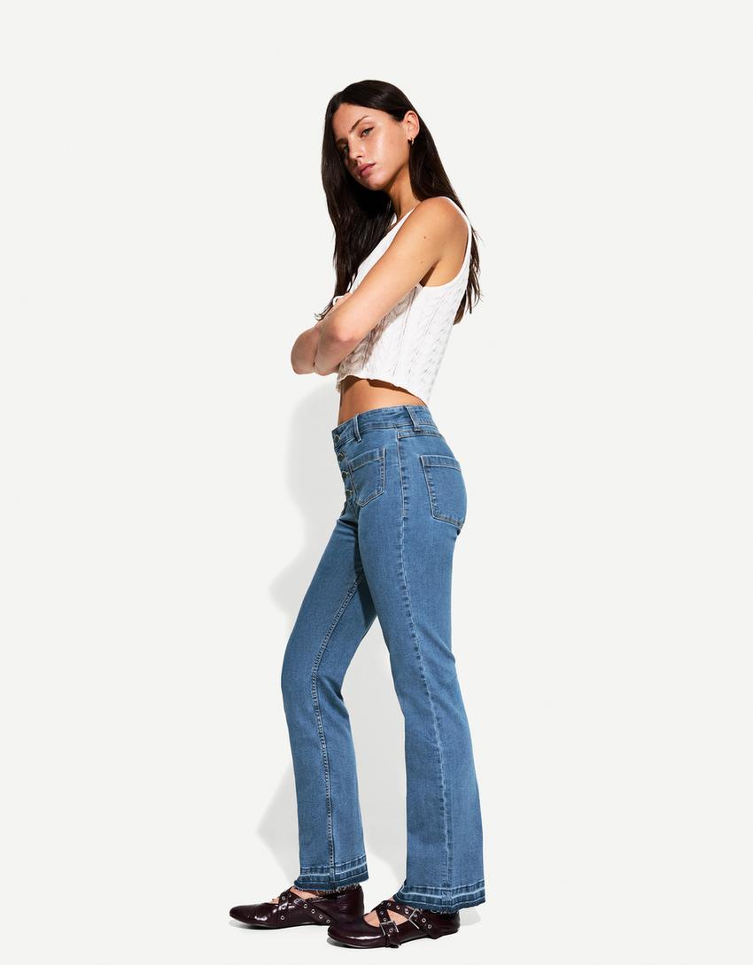 

Укороченные расклешенные джинсы Bershka, голубой