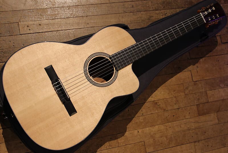 

Акустическая гитара Martin 000C12-16E Nylon