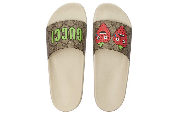 Сандалии женские Gucci GG Supreme Slide Strawberry, серо-коричневый — фото 3