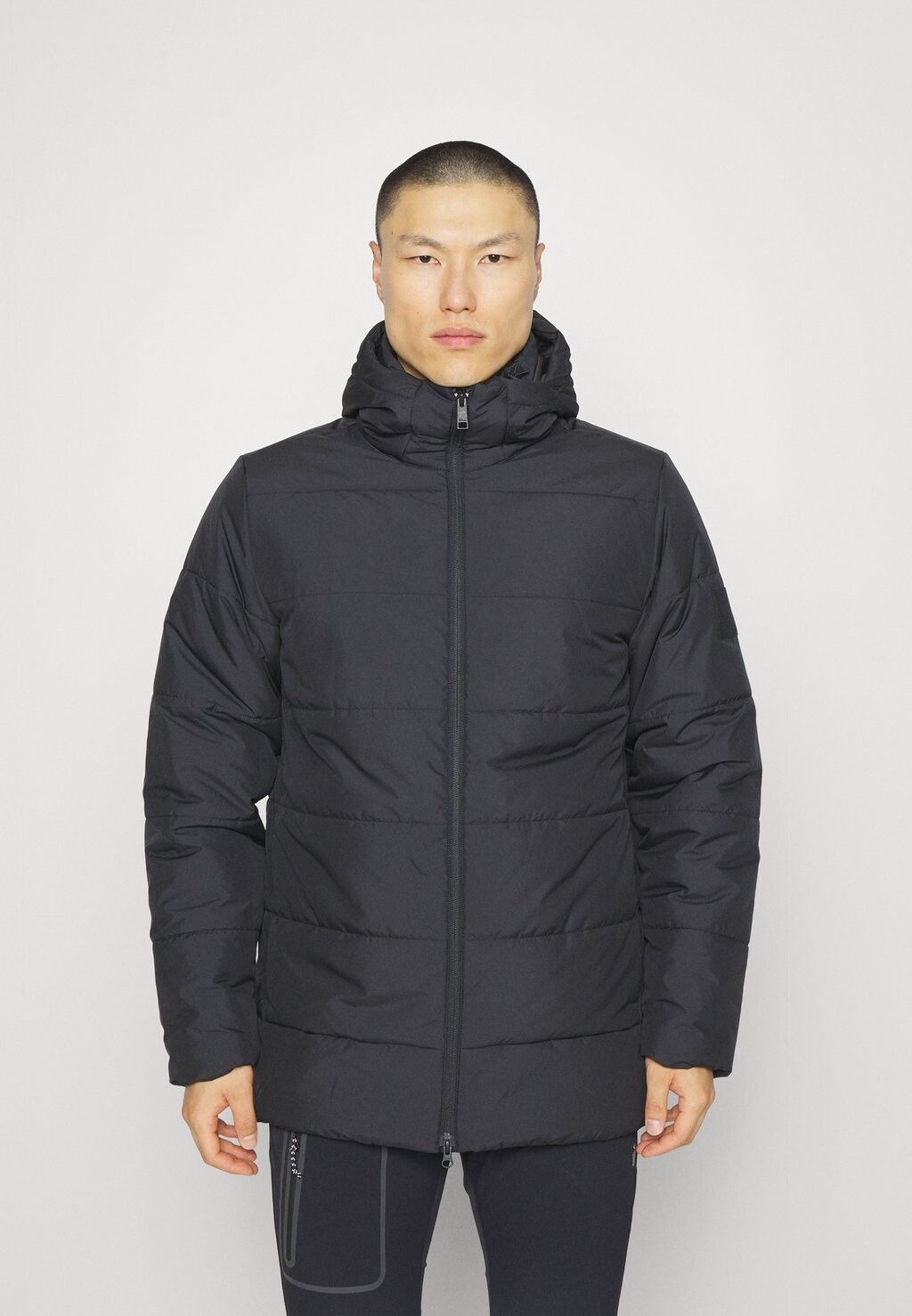 

Зимняя куртка DEUTZER LONG M Jack Wolfskin, черный
