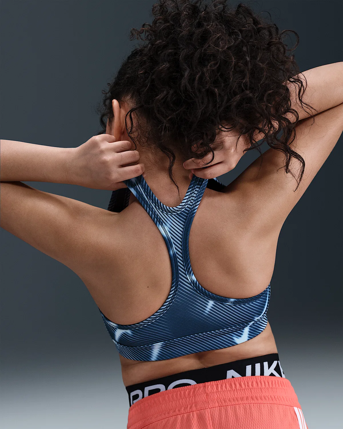 Спортивный бюстгальтер Nike Pro Swoosh для старших детей (девочек), Midnight Navy/White — фото 2
