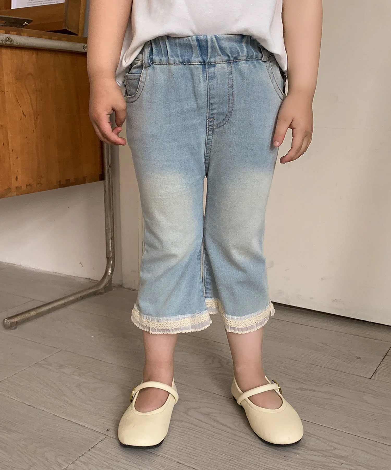 Джинсовые брюки-клеш с кружевом Aimoha Kids, blue — фото 2