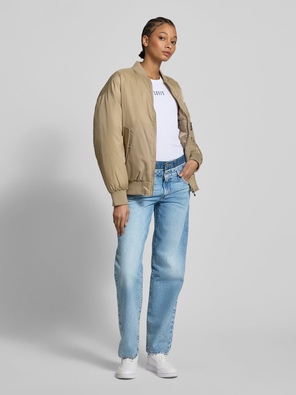 

Джинсы свободного кроя с пятью карманами Levi's