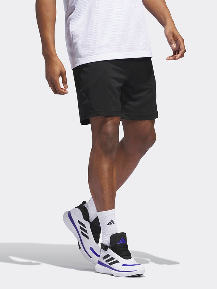 

Тканевые шорты adidas, черный