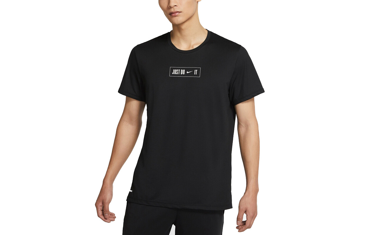 

Мужская футболка Nike, цвет Black