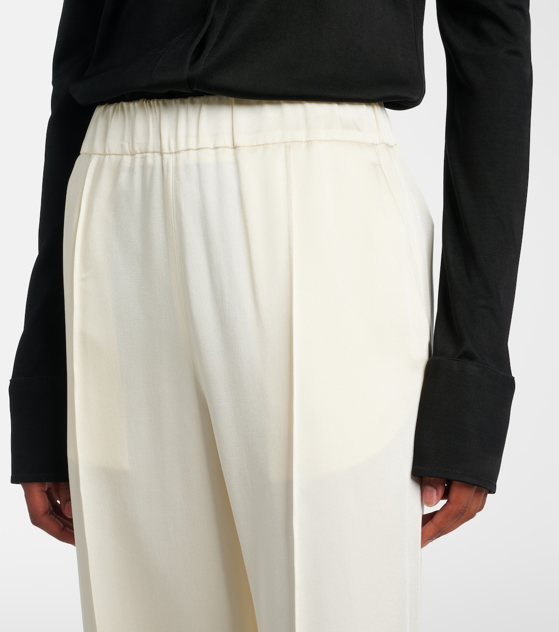 Широкие брюки-клеш из плиссированного сатина Jil Sander, Natural — фото 4