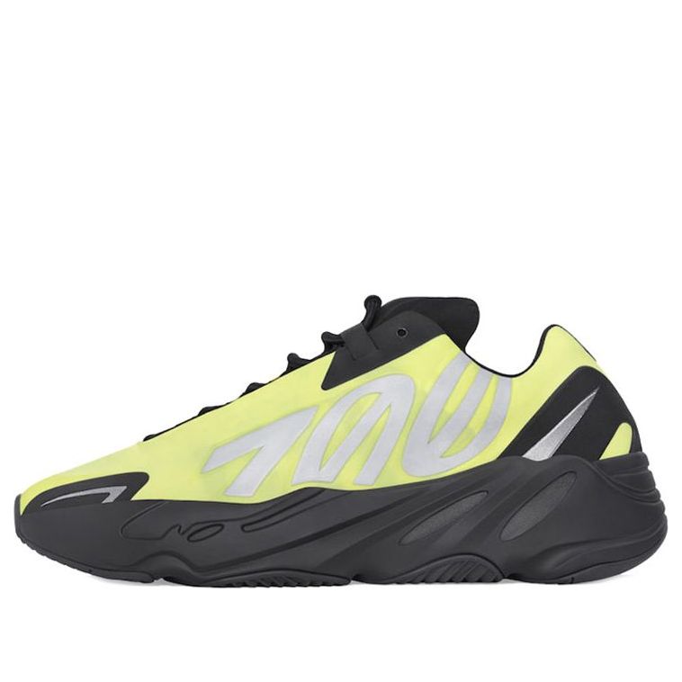 

Кроссовки adidas Yeezy Boost 700 MNVN 'Phosphor' FY3727, желтый