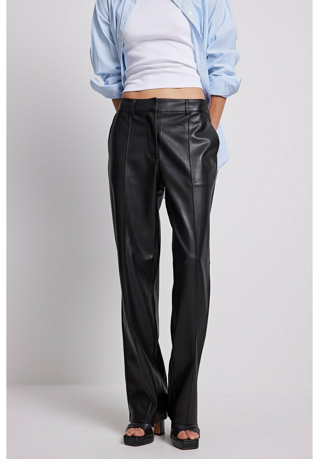 

Брюки NA-KD MID RISE, цвет Black, Черный;серый, Брюки NA-KD MID RISE, цвет Black
