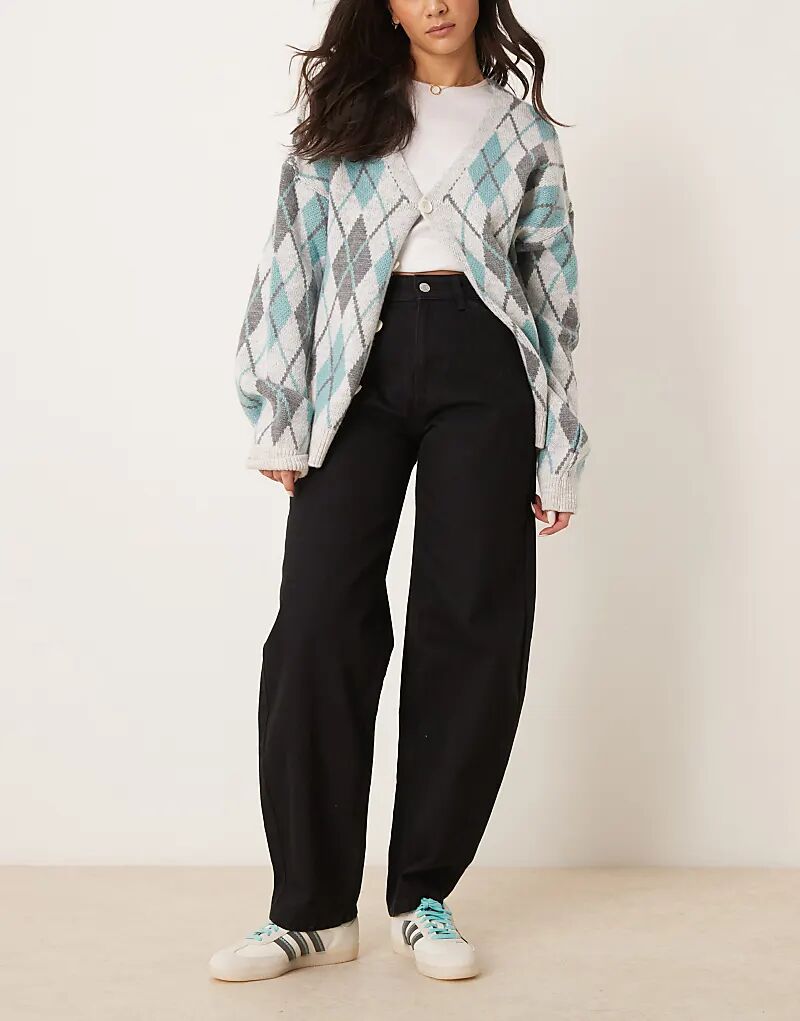 

Джинсы-бочки сшитые по фигуре, цвет черный ASOS DESIGN
