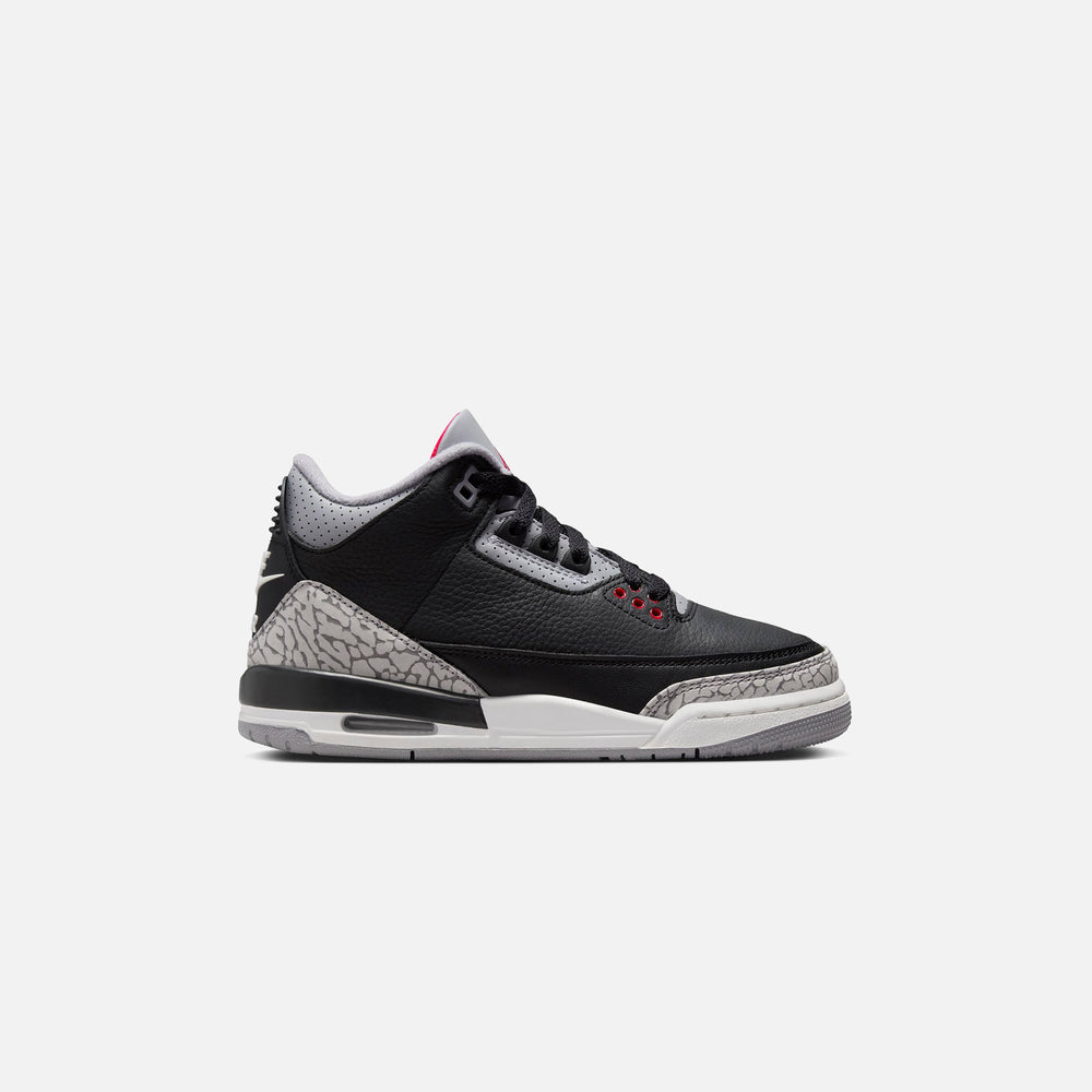

Кроссовки Jordan GS Air Jordan 3 Retro, цвет Black/Fire Red/Cement Grey/Sail