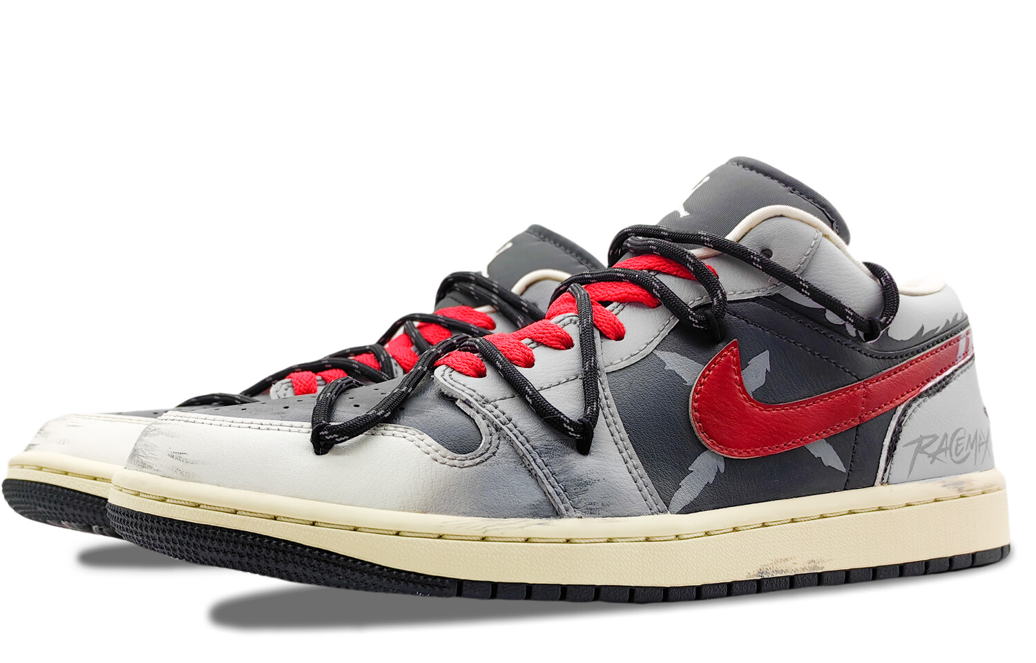 Кроссовки Air Jordan 1 Vintage Basketball Shoes Women's Low-top Black, черный — фото 3