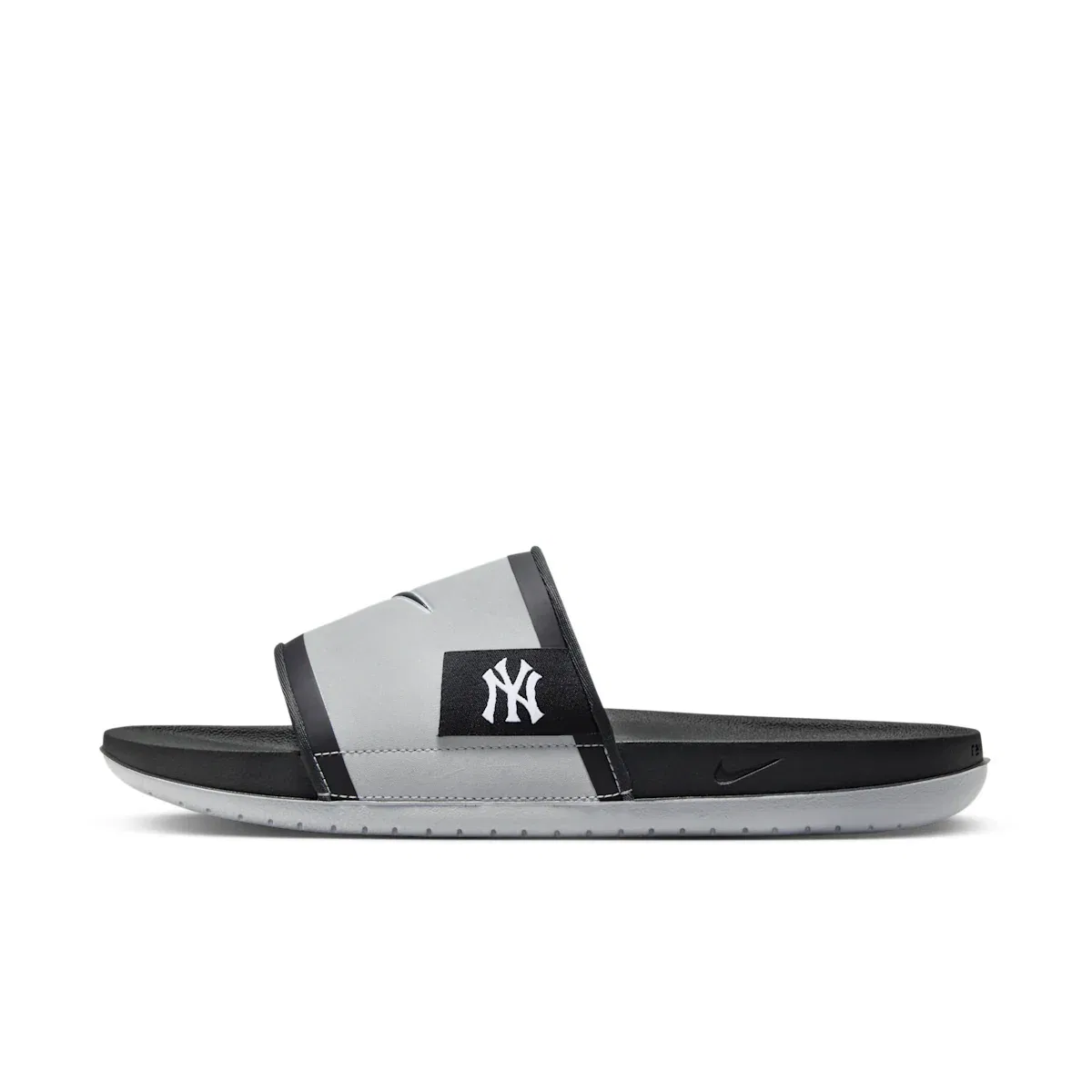 Men's Offcourt (New York Yankees) Offcourt Slides Nike, серый — фото 2