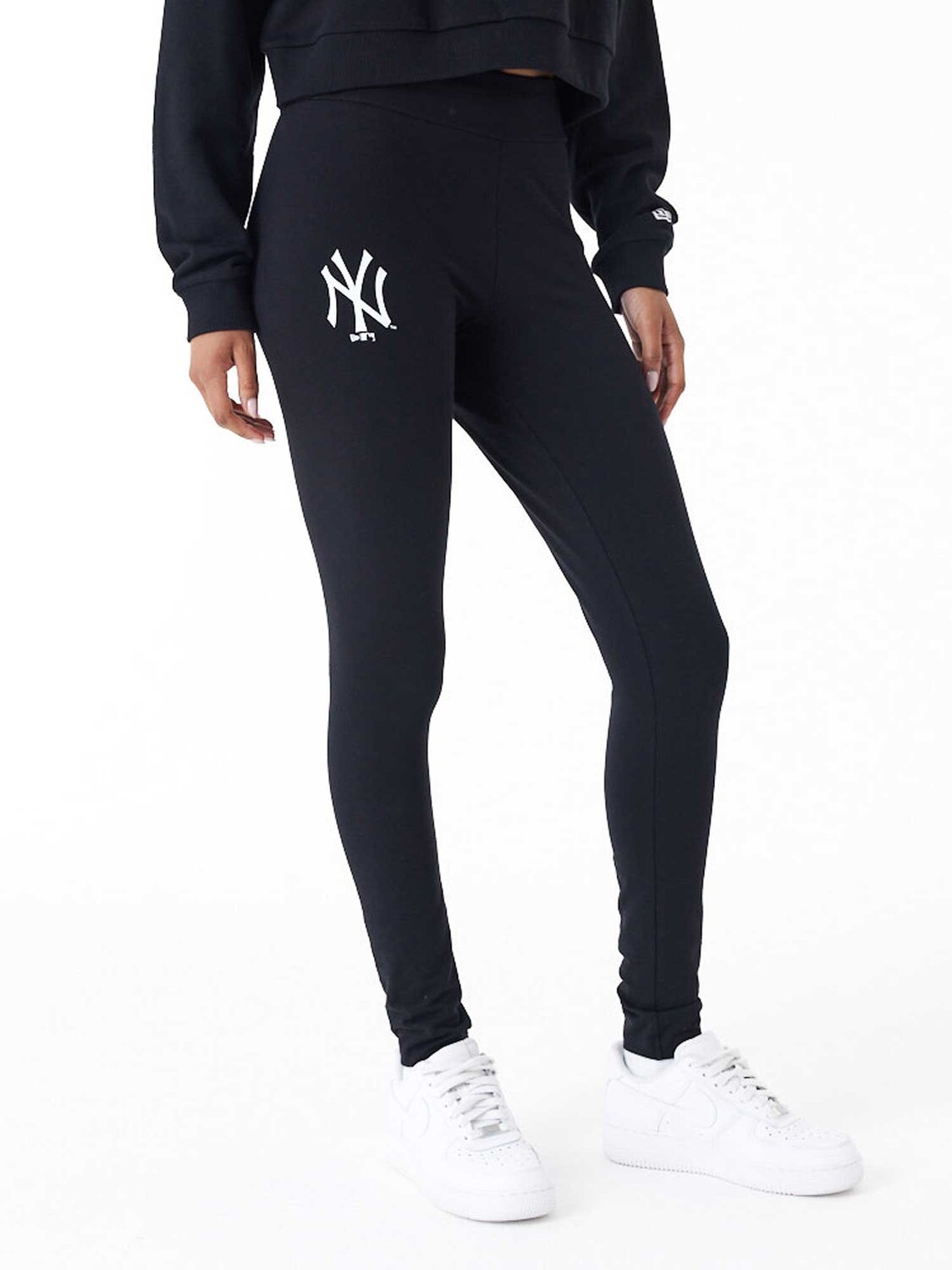 

Тайтсы New Era MLB LE LEGGINGS NEYYAN, черный