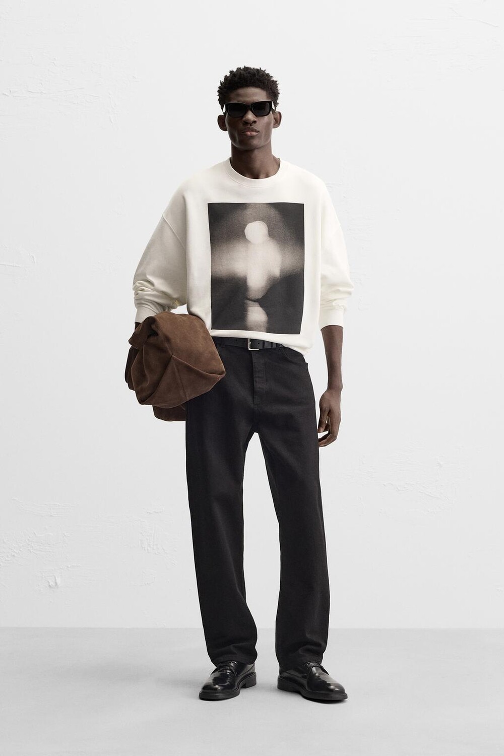 

Толстовка с фотографией ZARA, белый