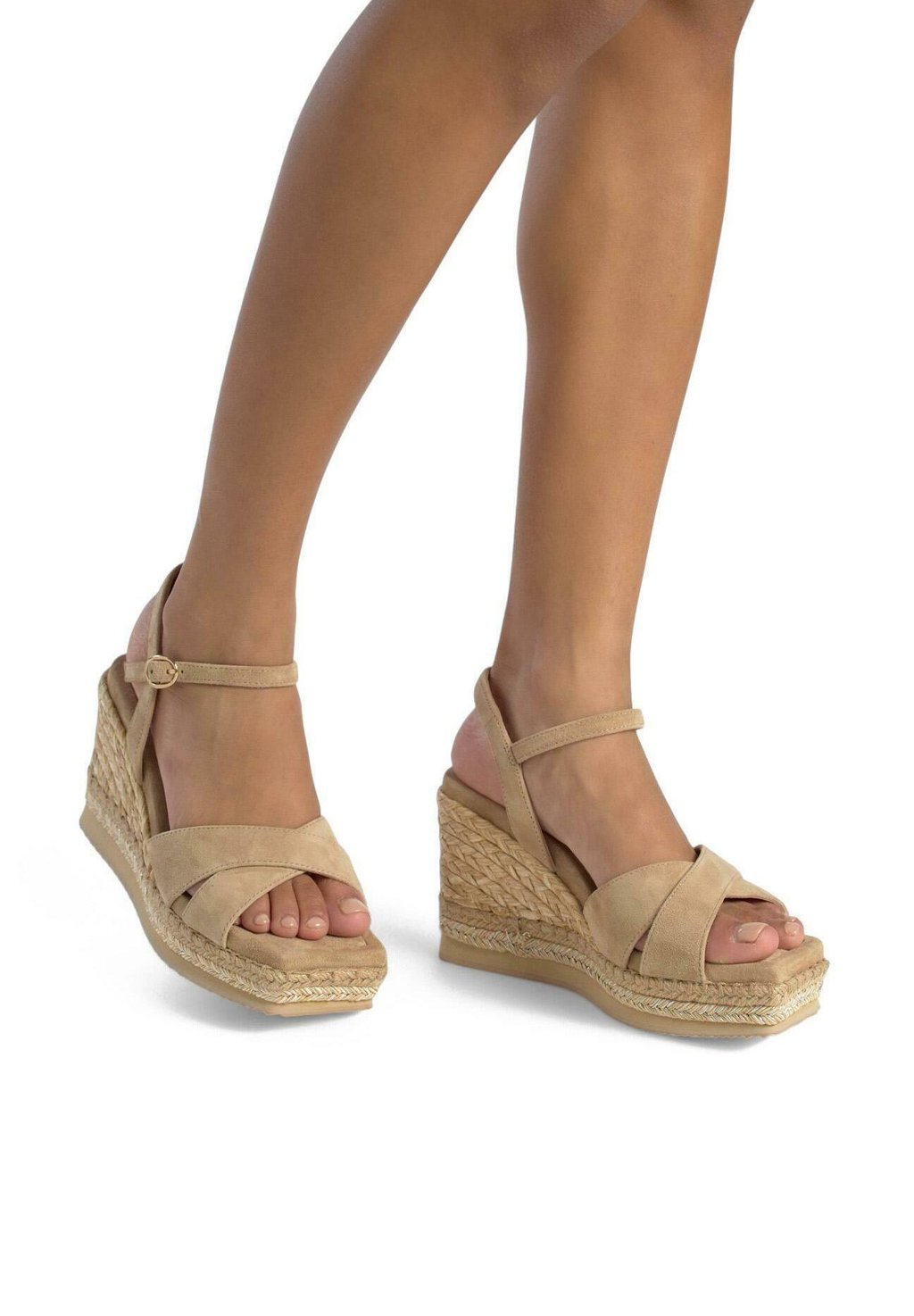 Босоножки на танкетке DE CON CIERRE HEBILLA - High heeled sandals Alma en Pena, светло-коричневый