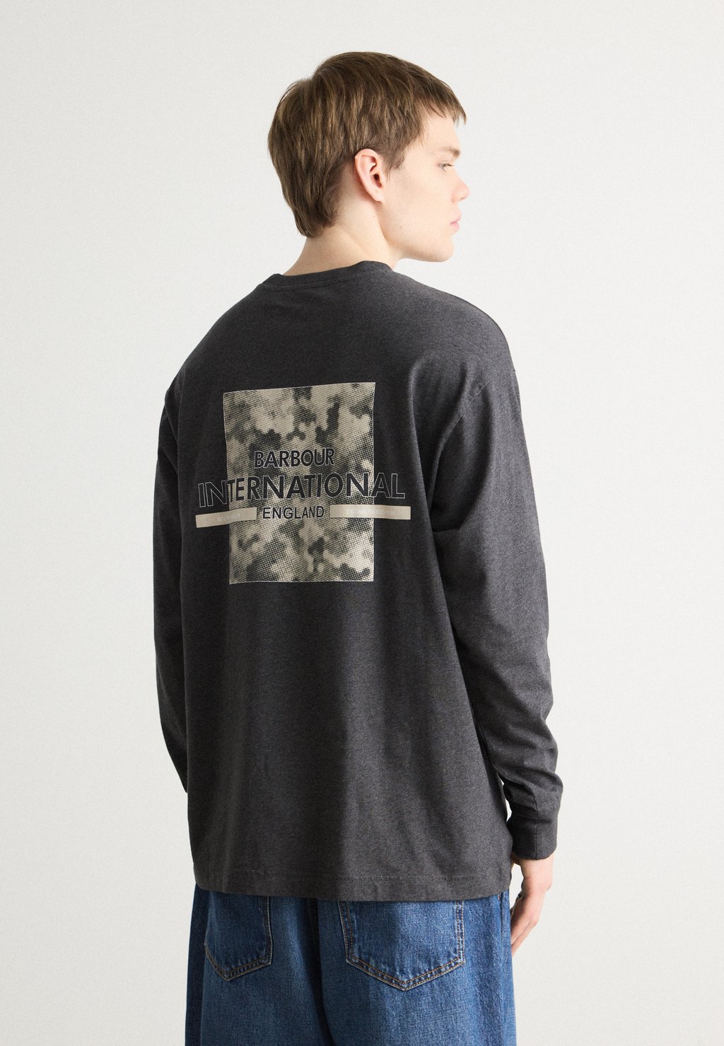 

Футболка с принтом MARSH LONG SLEEVE GRAFFIC Barbour International, темно-серый