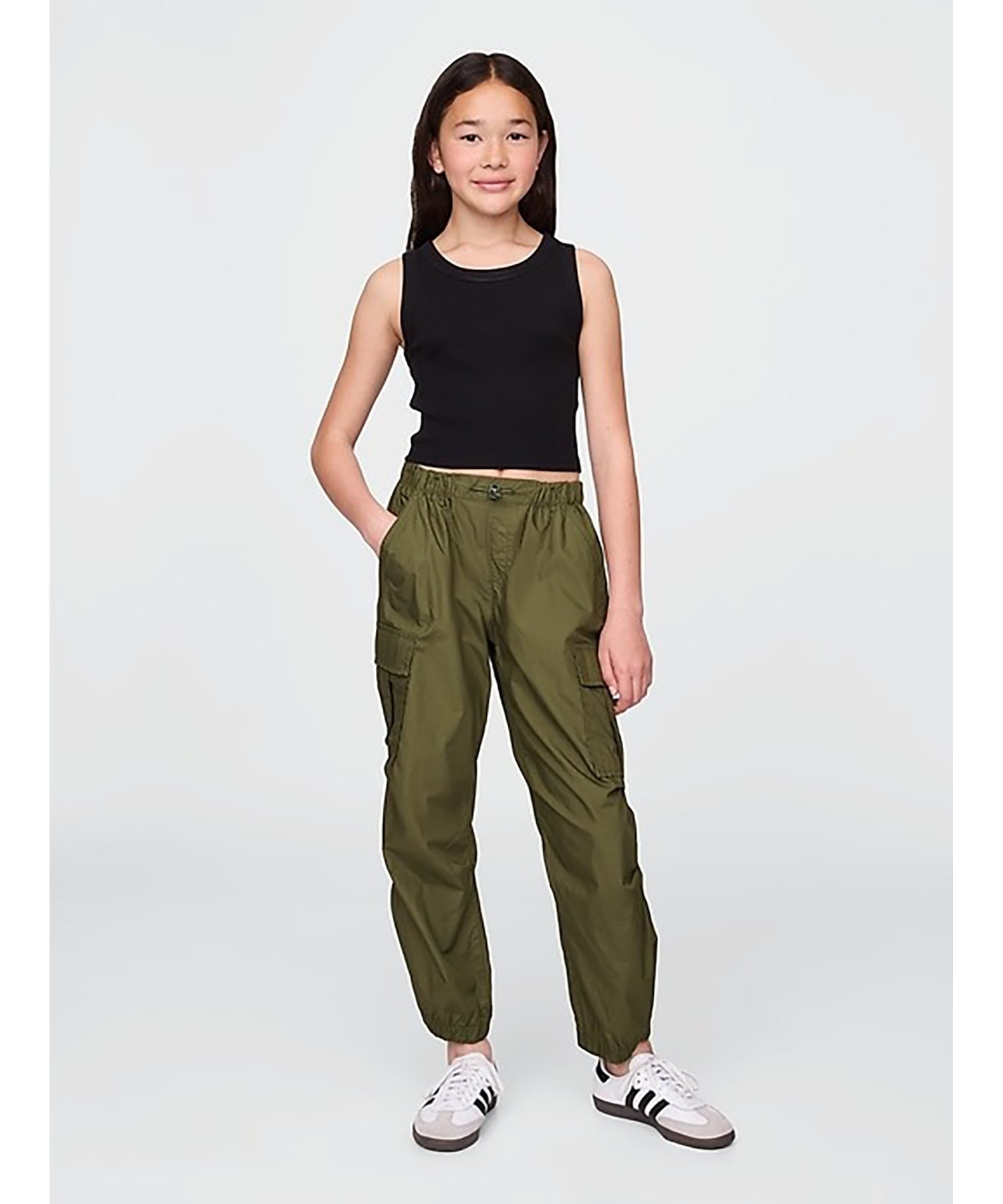 (K) Легкоходные парашютные брюки Easy Cargo (детские) GAP, ARMY_JACKET_GREEN — фото 2