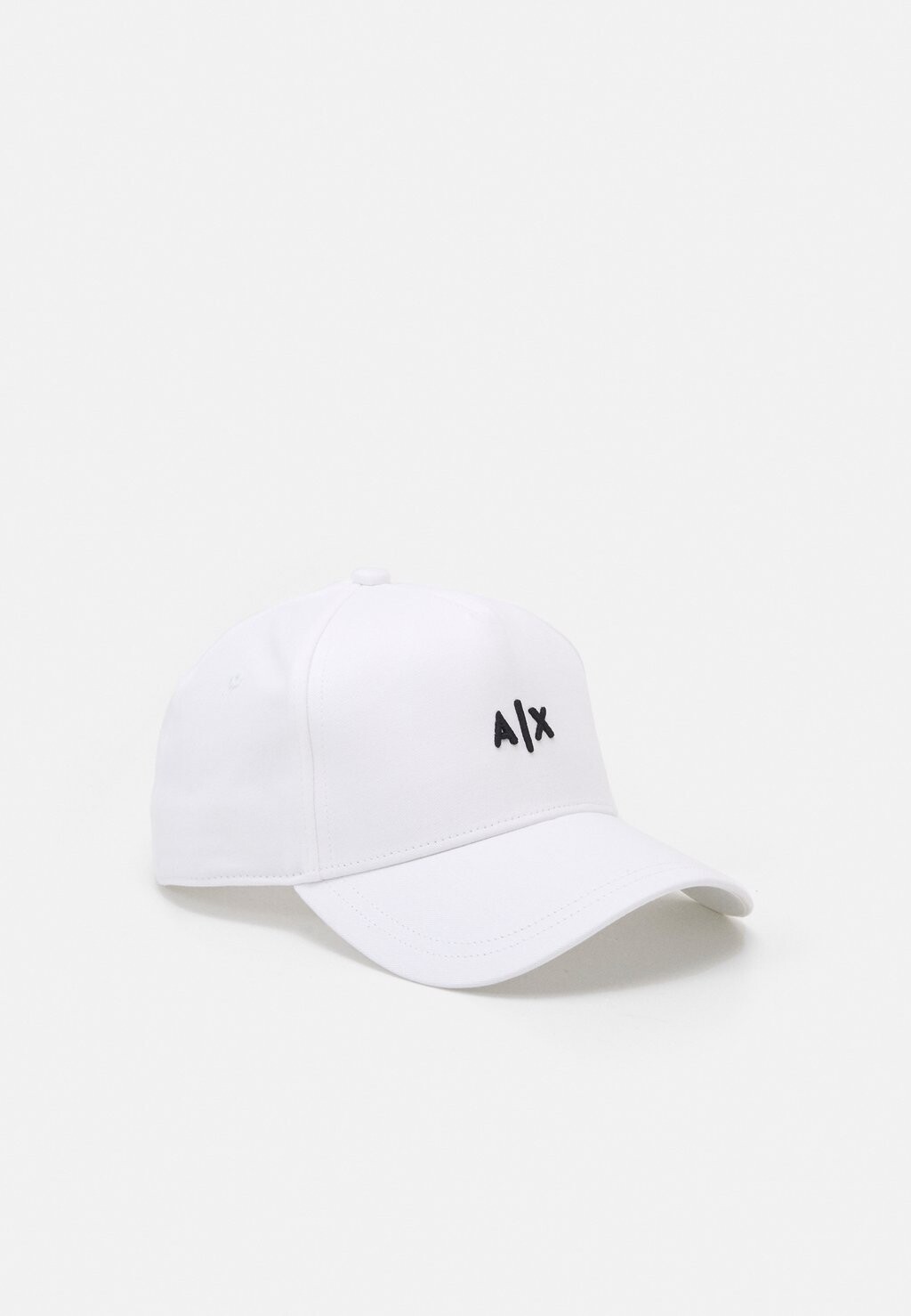 

Бейсболка Armani Exchange, белый