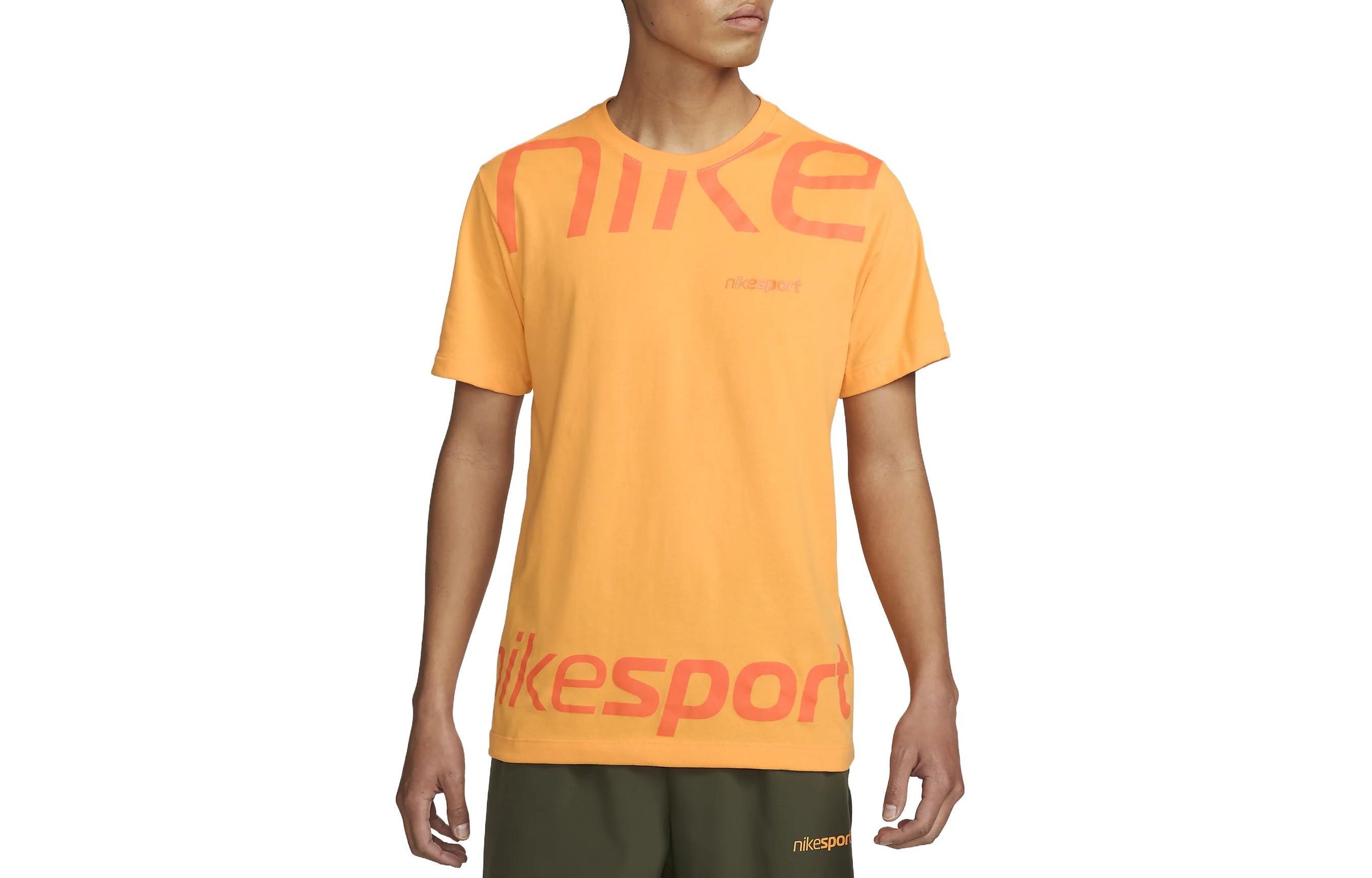 

Футболка мужская шафрановая Nike, цвет Saffron