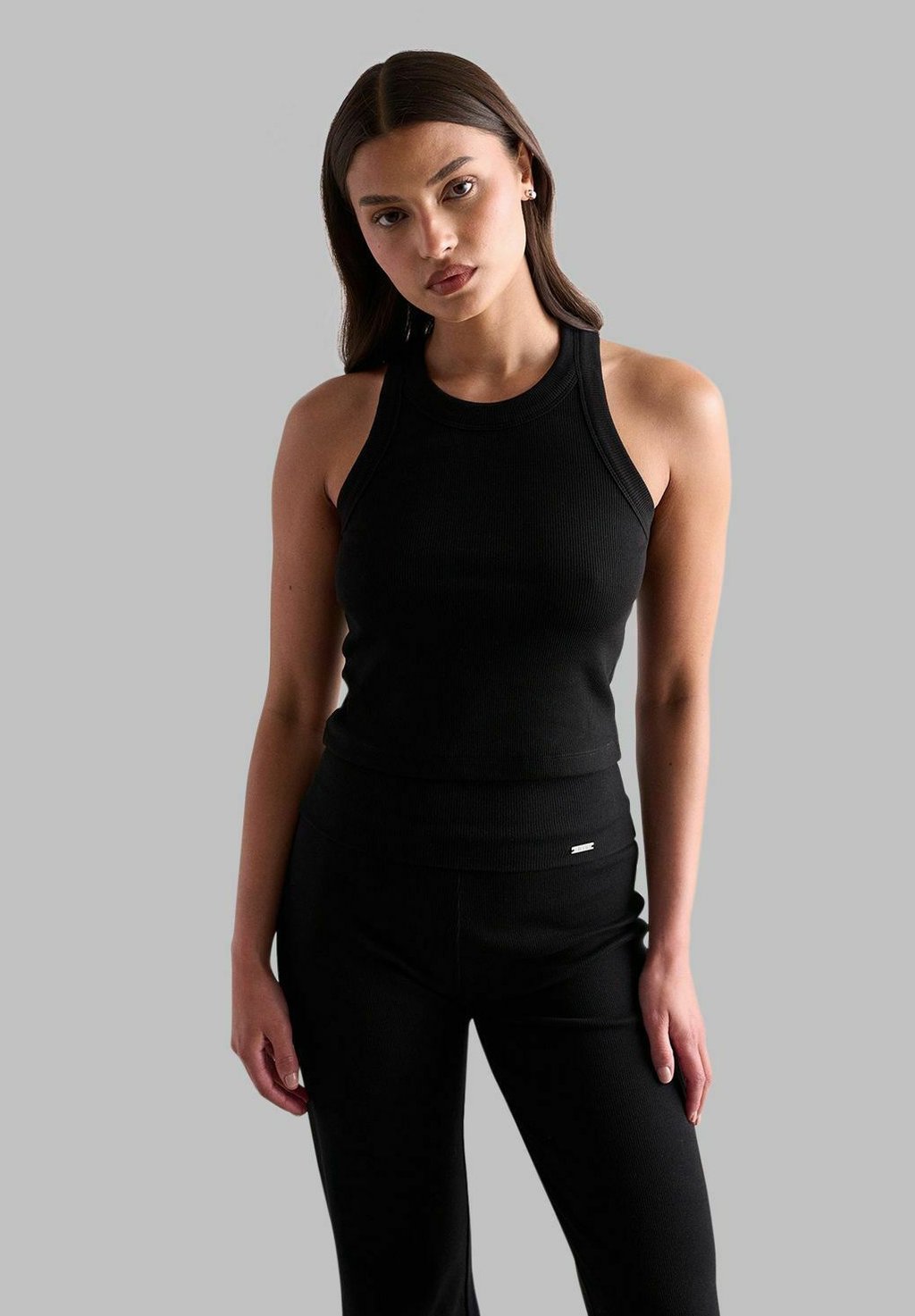 

Топ EASE RIBBED TANK aim’n, цвет black