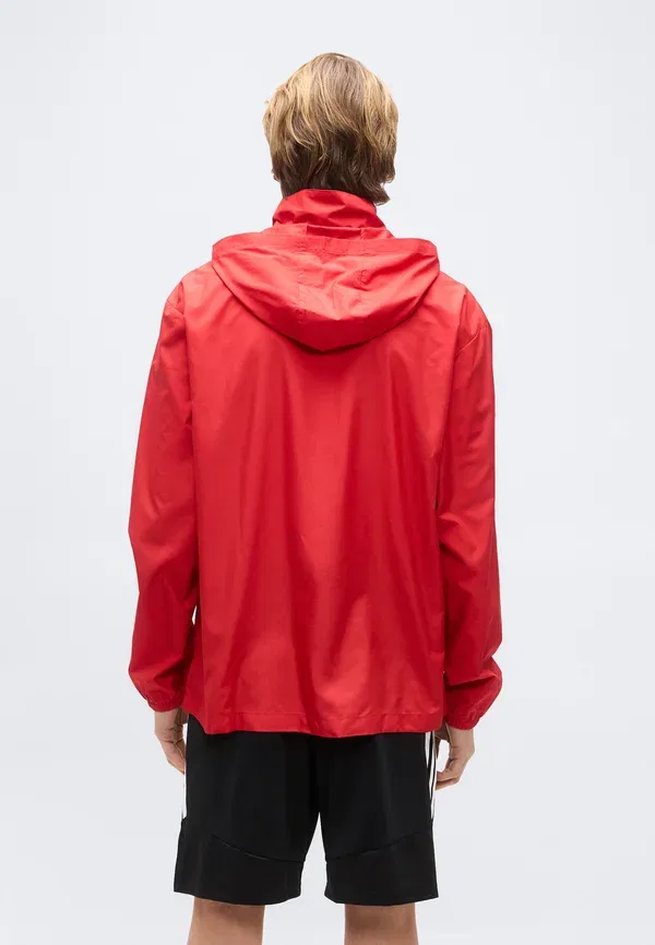 Куртка ветровка Adidas Performance Entrada26 multi jacket, командный красный — фото 3