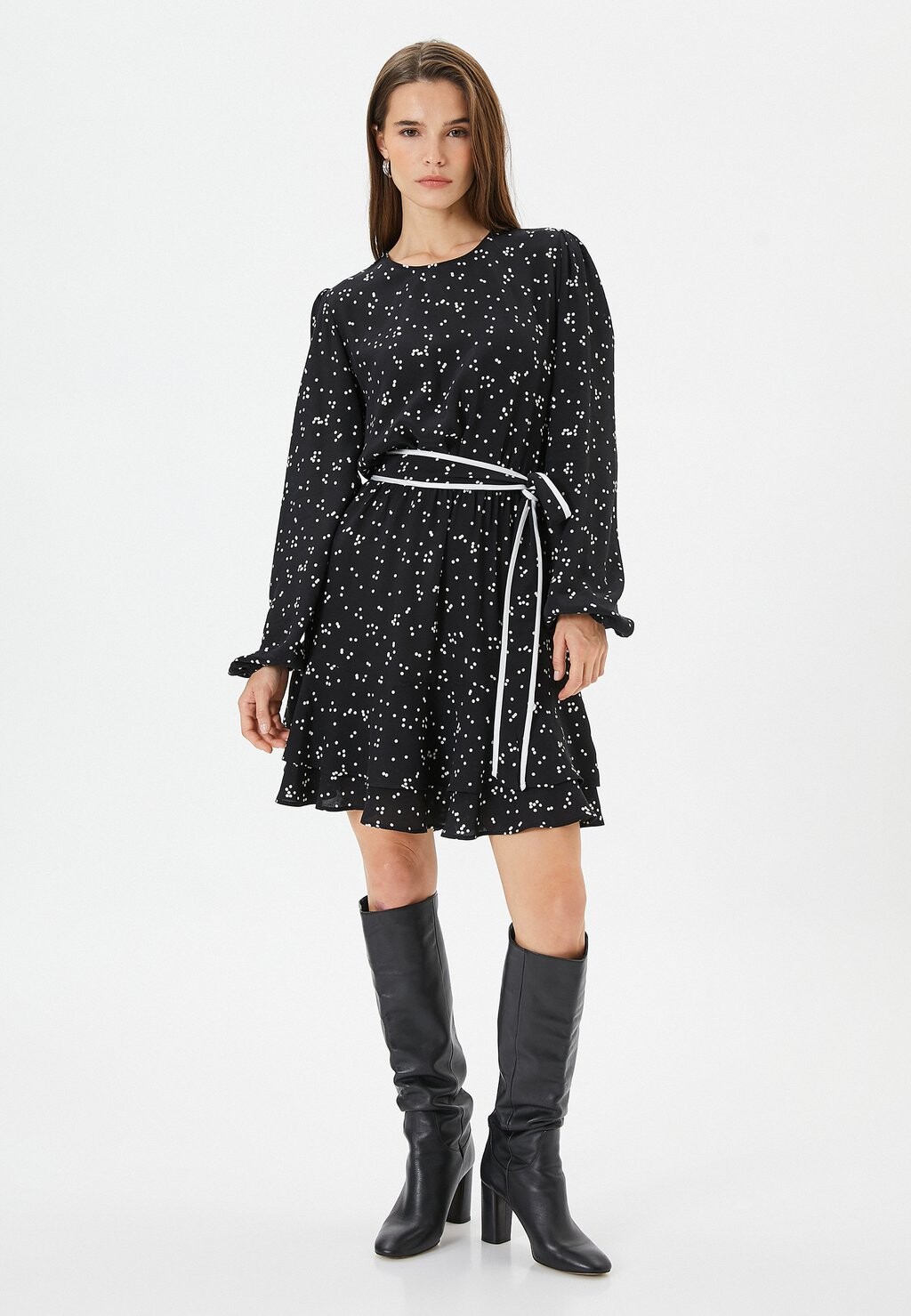 

Повседневное платье BELTED DETAIL Koton, черный