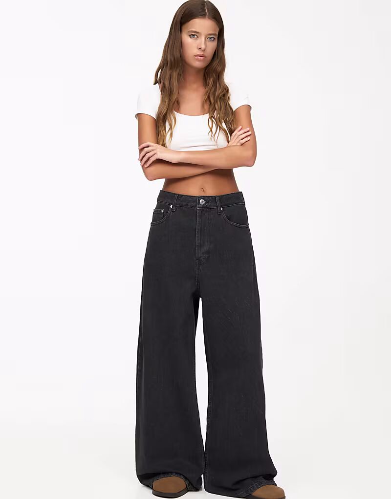 

Джинсы Pull&Bear свободного кроя, широкие, черного цвета