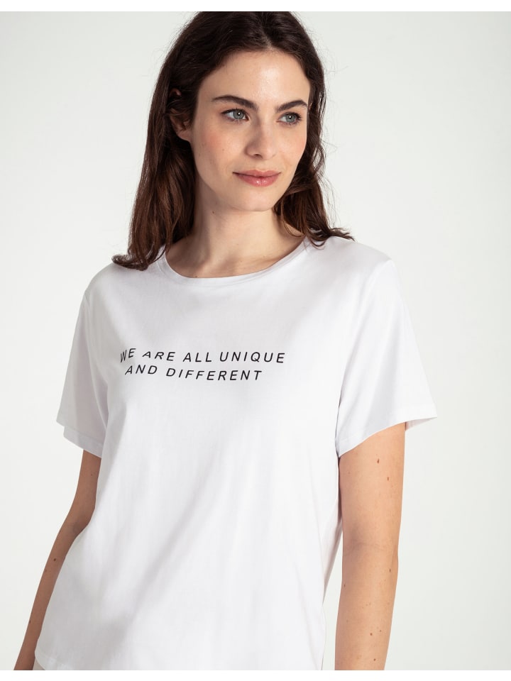 

Футболка More & More, белый