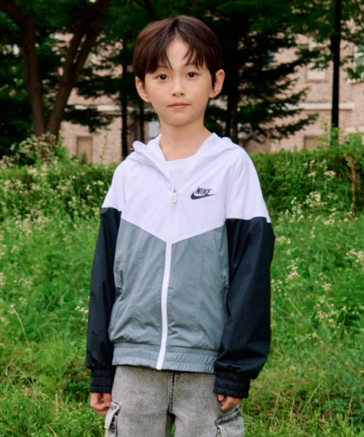 Куртка ветрозащитная Nike Sportswear Windrunner Hooded Repel, детская, белый — фото 4