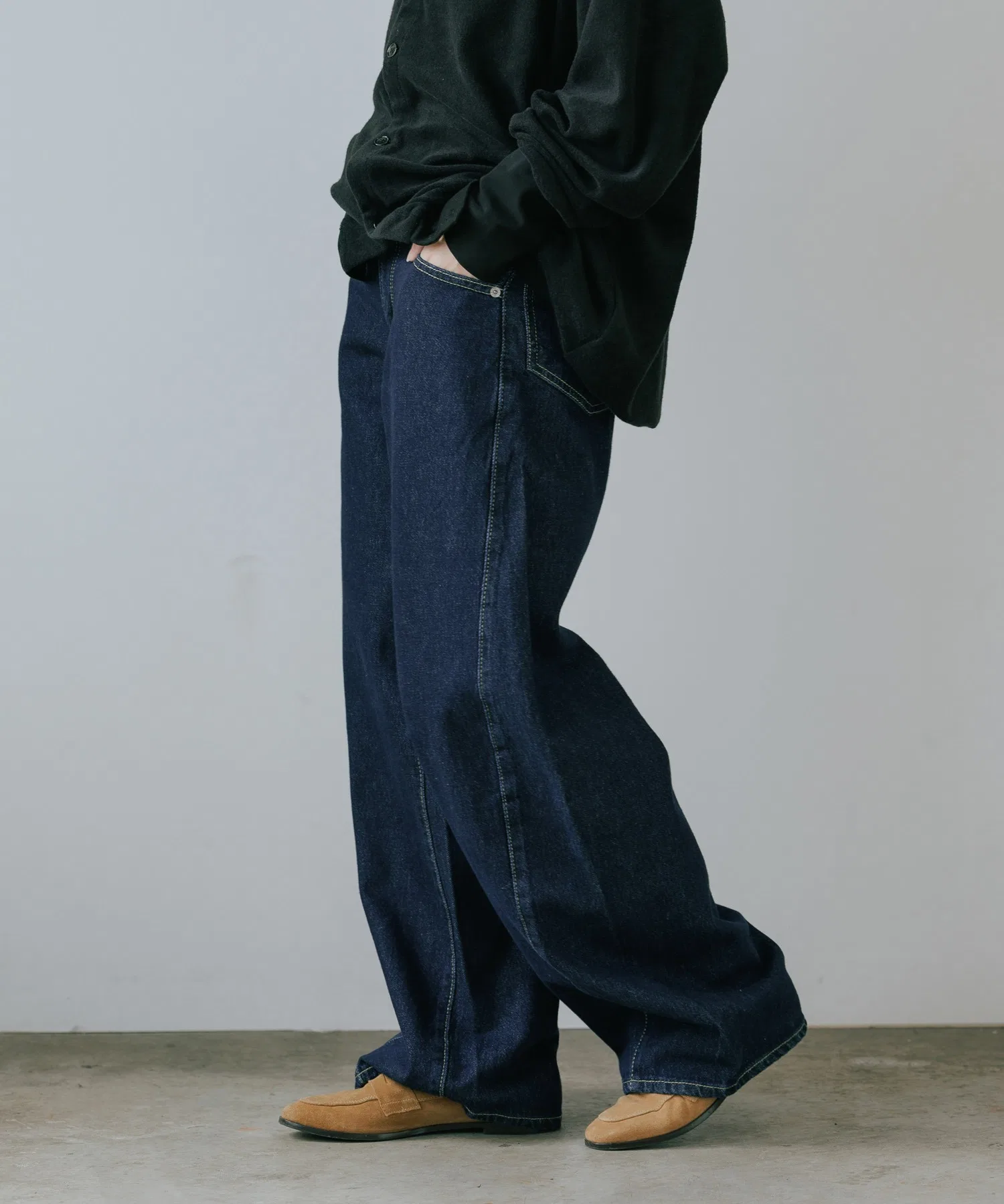 Джинсы LEVI'S Super Baggy Barrel Denim Pants, широкие штанины, весна/лето 2026 — фото 4