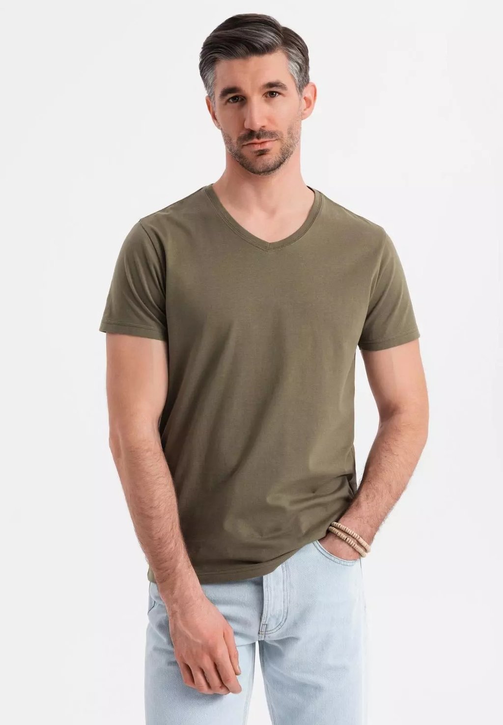 

Базовая футболка CLASSIC WITH A V-NECK Ombre, оливковый