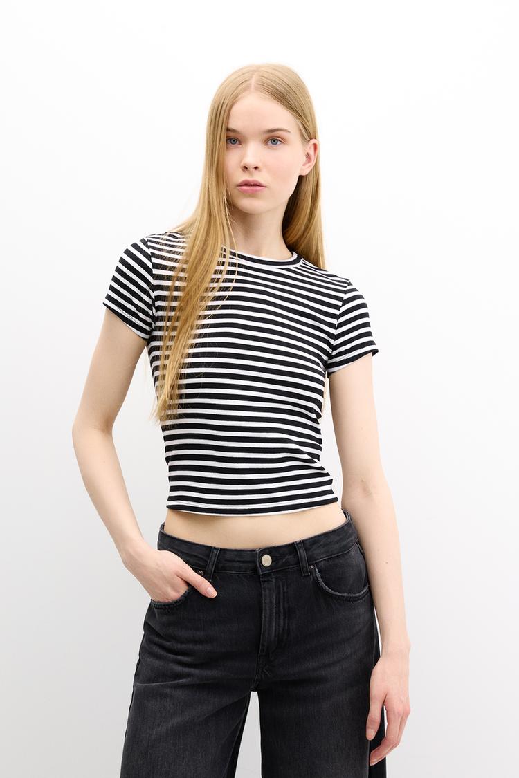 

Футболка с коротким рукавом, облегающая Pull And Bear, черный