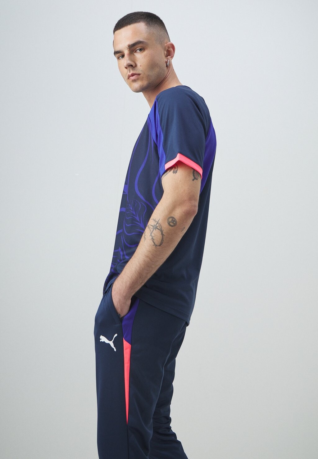 

Спортивные штаны INDIVIDUALLIGA TRAINING PANTS Puma, синий