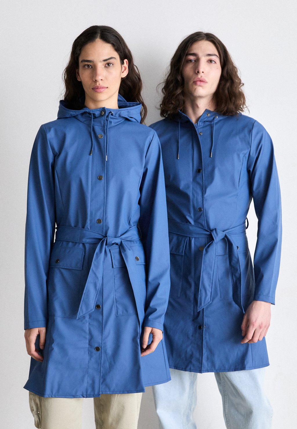 

Дождевик CURVE LONG JACKET UNISEX Rains, синий