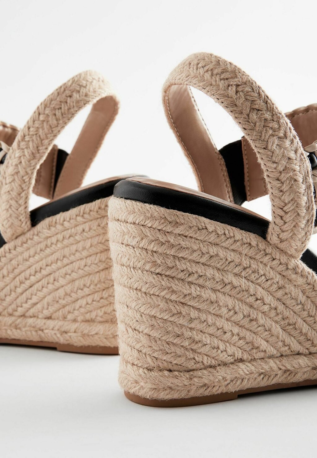 

Босоножки на платформе Forever Comfort Next, разноцветные