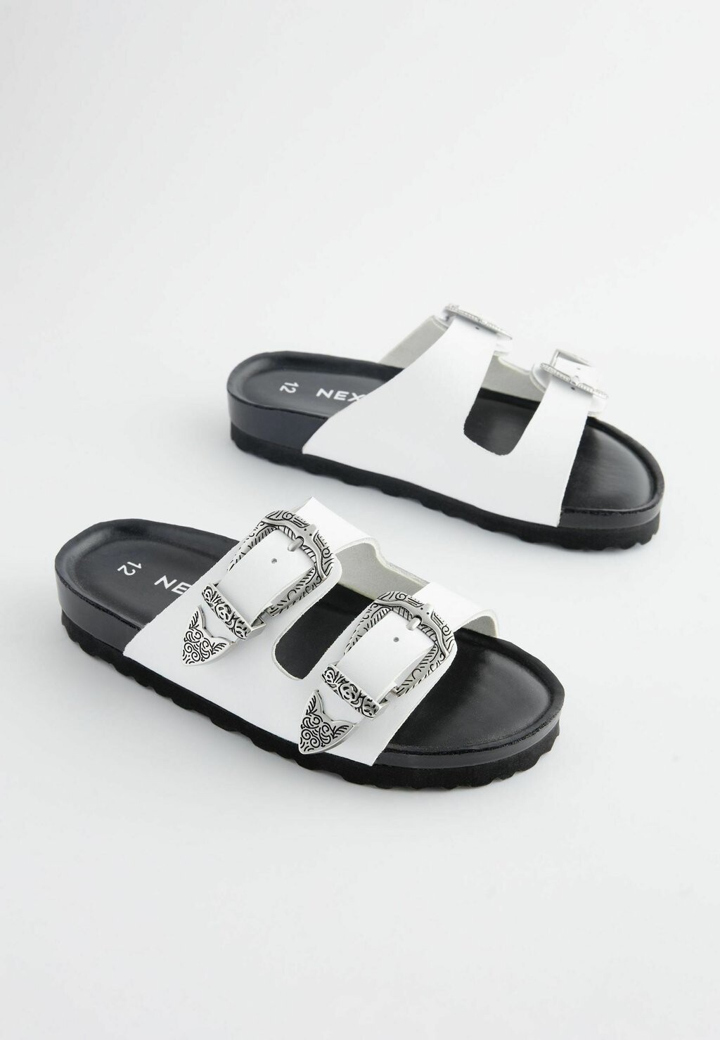 

Тапочки Western Double Buckle Regular Fit Next, белые