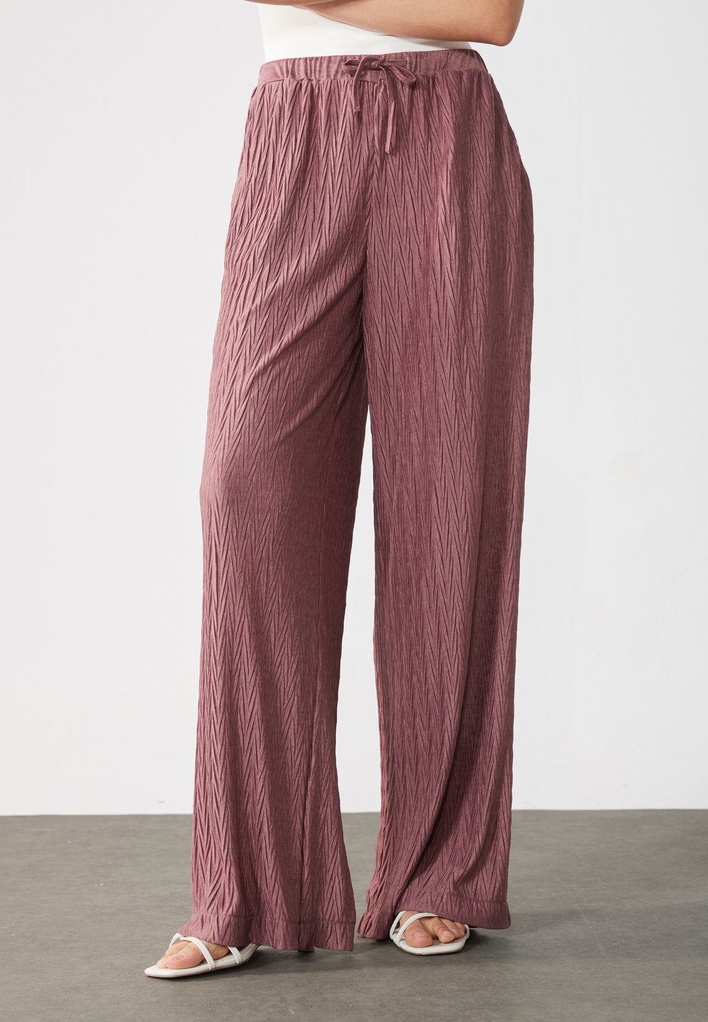 

Брюки Anna Field by Zalando, розовый