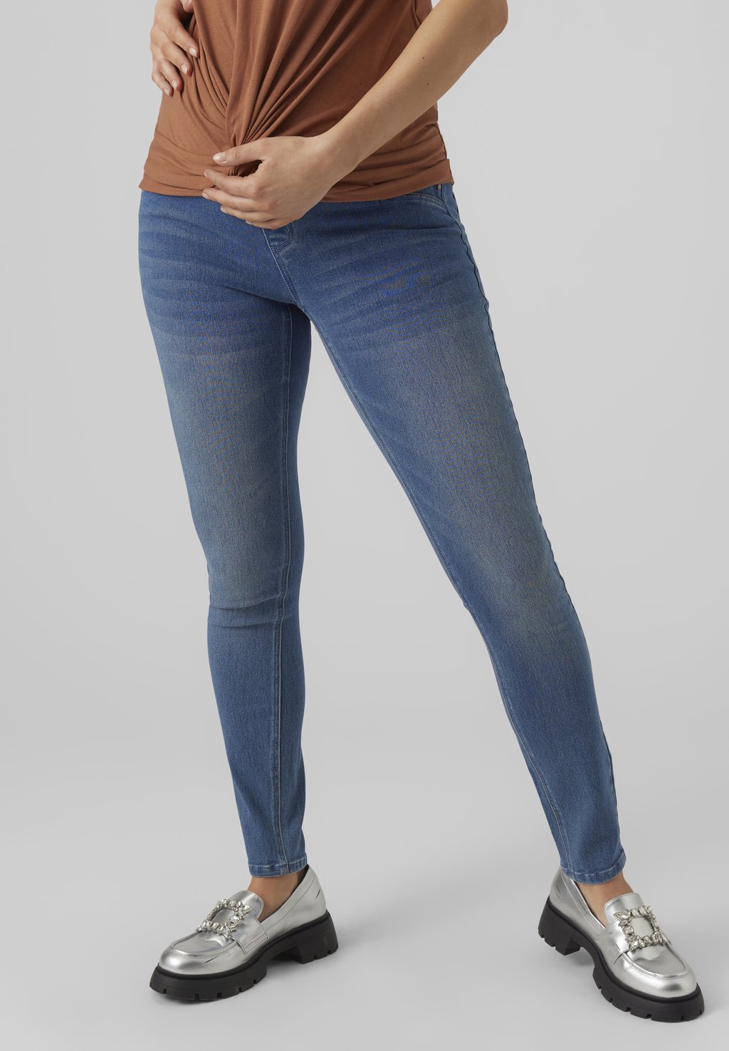 

Джинсы скинни MAMALICIOUS, цвет Medium Blue Denim