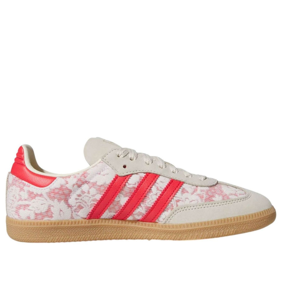 Кроссовки (WMNS) adidas x Liberty London Samba OG 'Better Scarlet', бежевый — фото 2