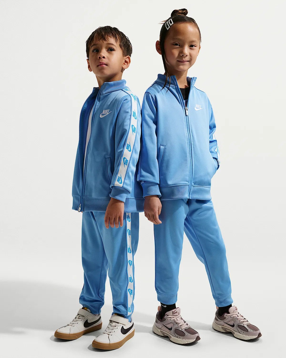 Детский двухпредметный комплект с полной застежкой-молнией и логотипом Nike Dri-FIT, Blue