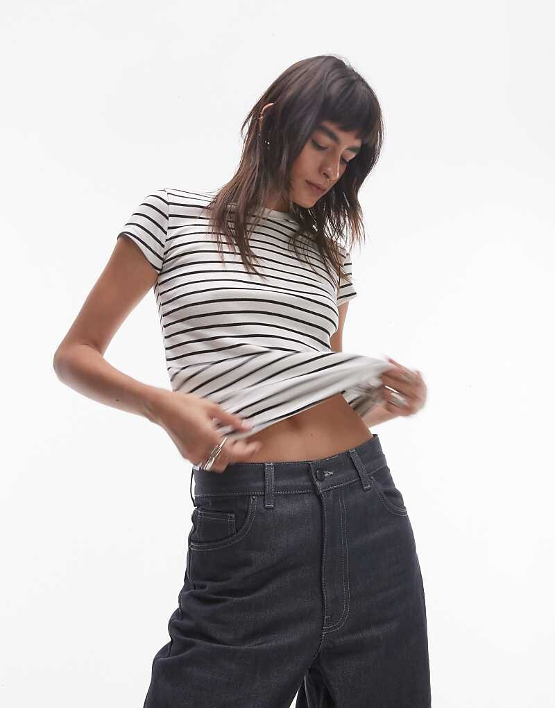 

Topshop – Длинная повседневная футболка в полоску экрю